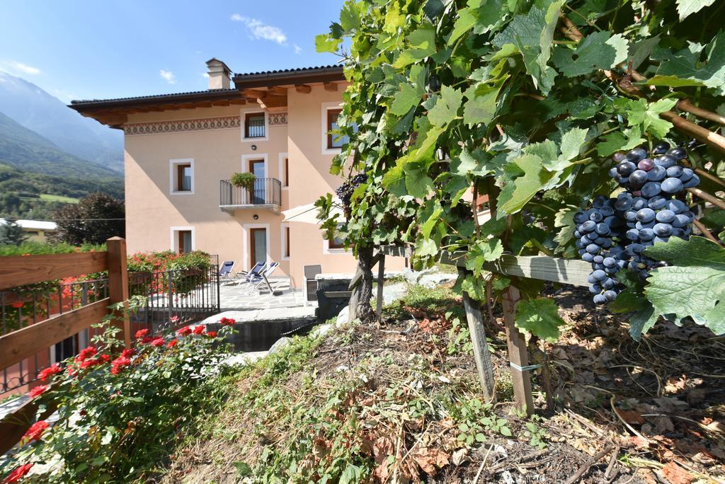 Au Berceau Du Bien-Etre Villa Chambave Exterior photo