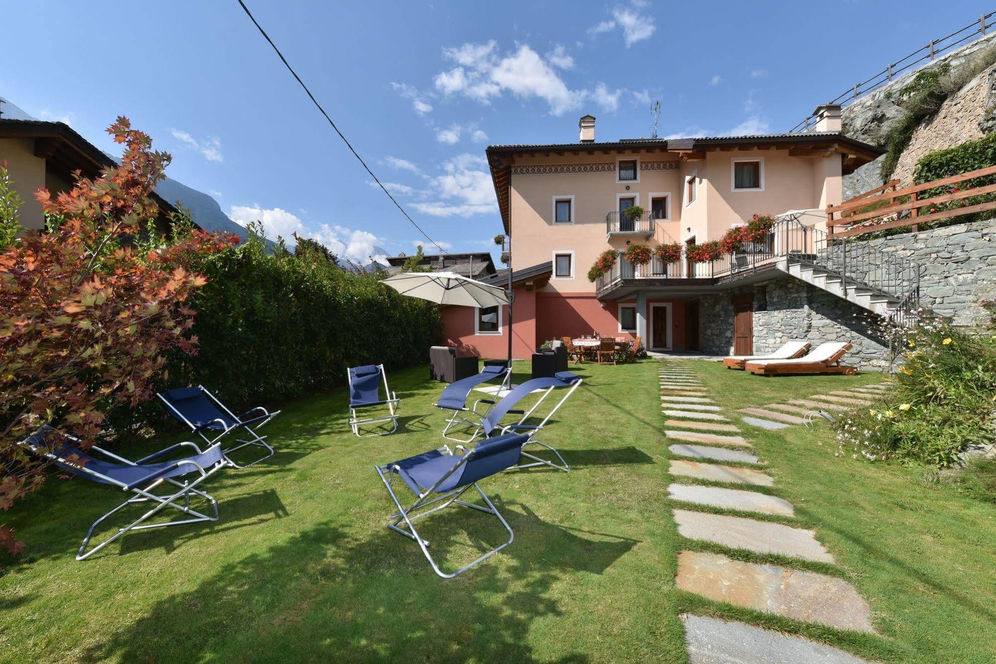 Au Berceau Du Bien-Etre Villa Chambave Exterior photo